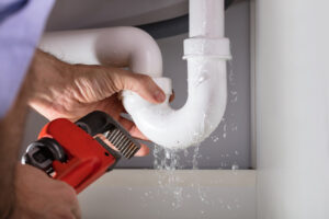 Fixing Plumbing Leaks: When to Call a Professional and When to DIY